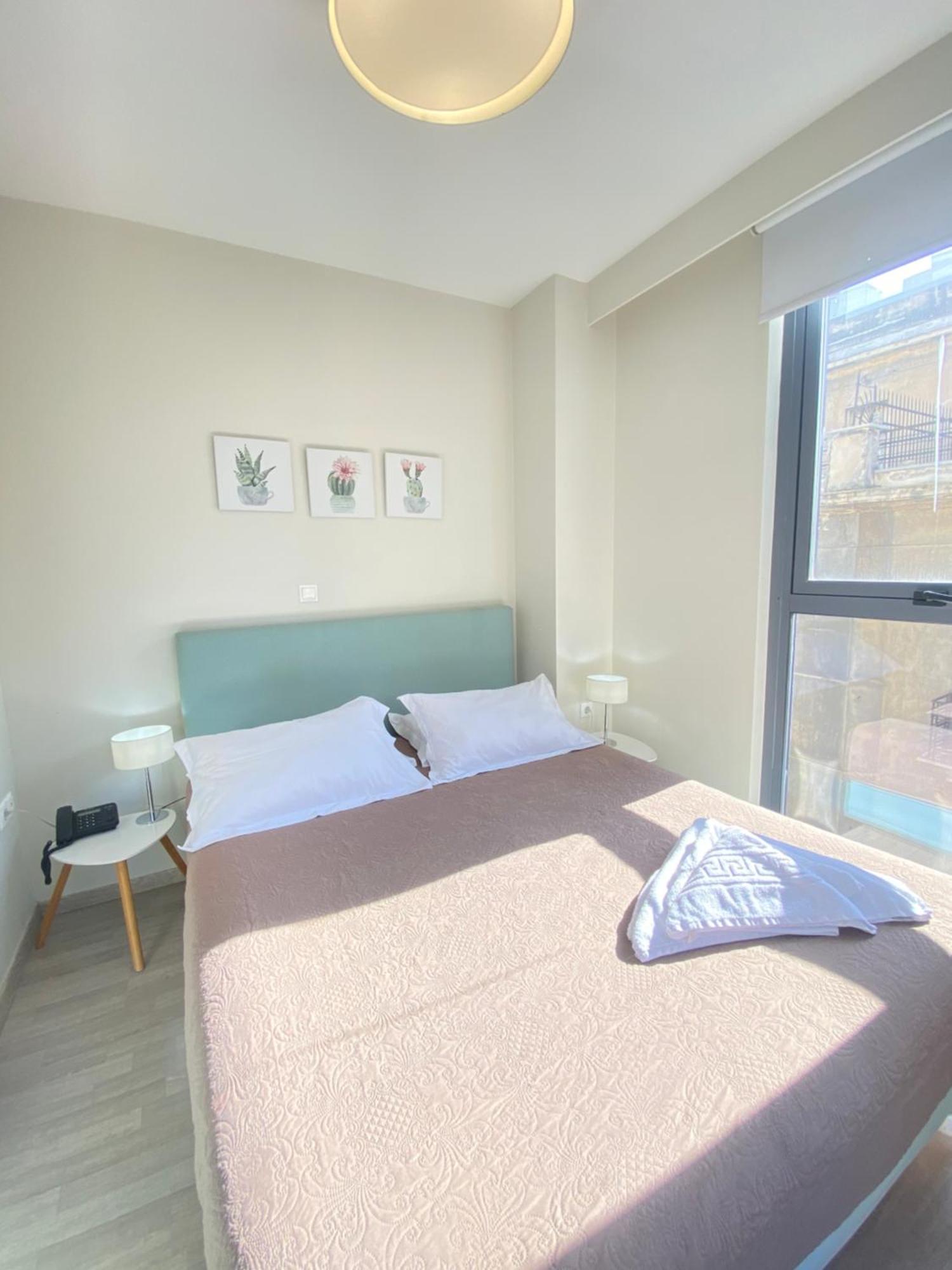 Tins Hotel City - Athen Eksteriør billede