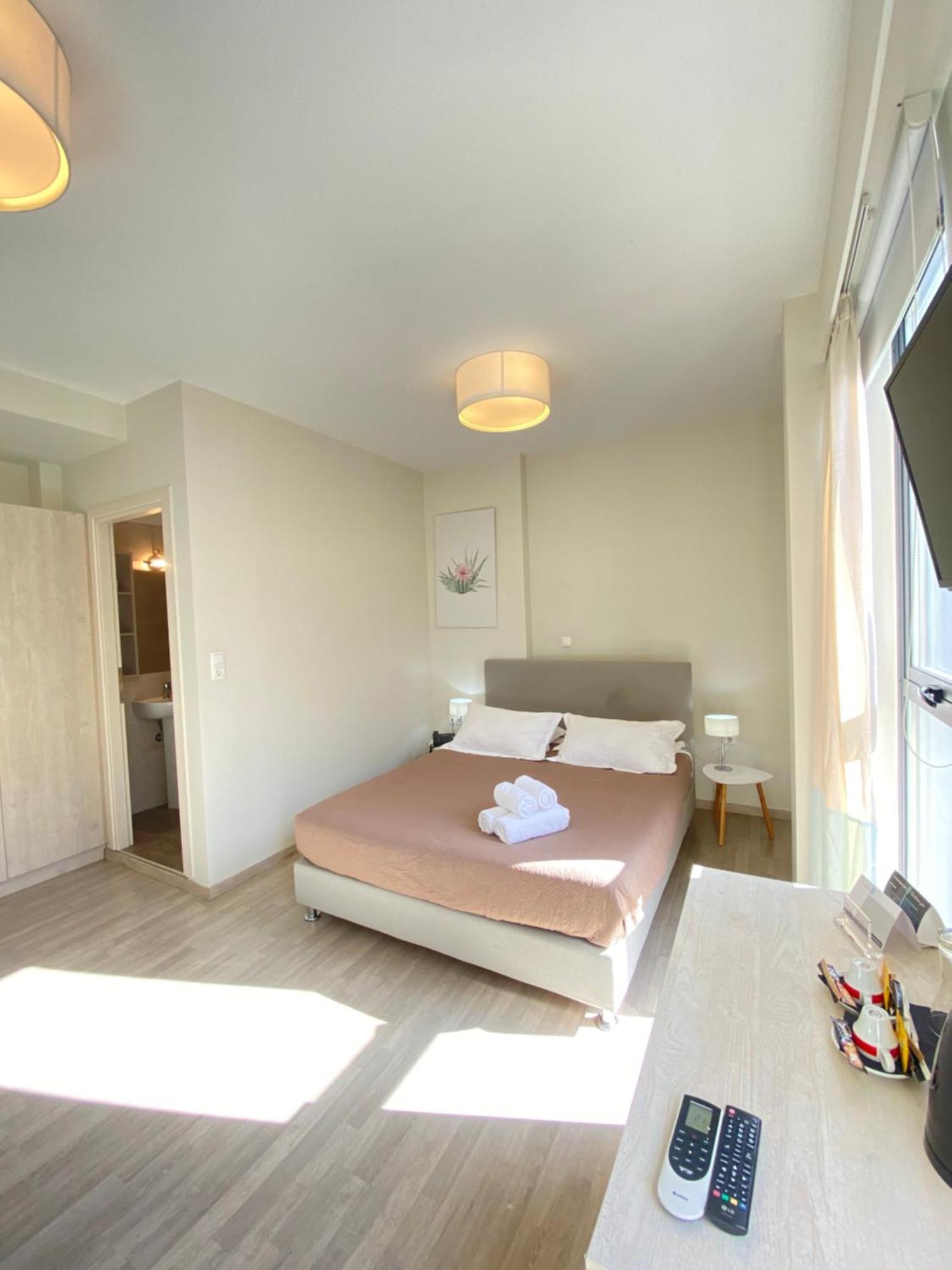Tins Hotel City - Athen Eksteriør billede