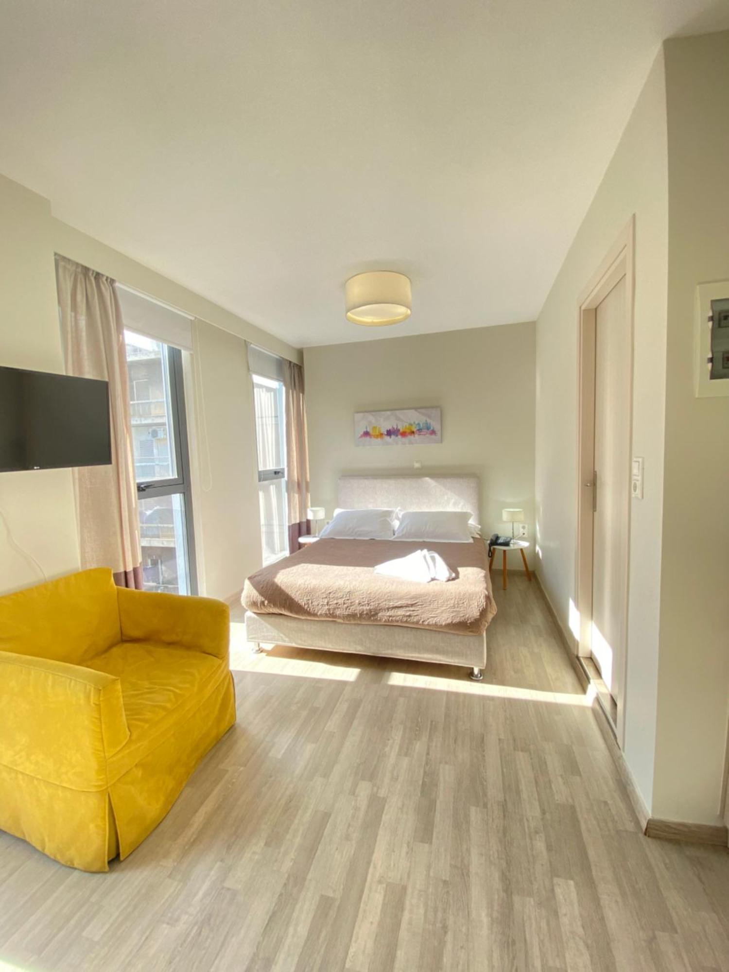 Tins Hotel City - Athen Eksteriør billede