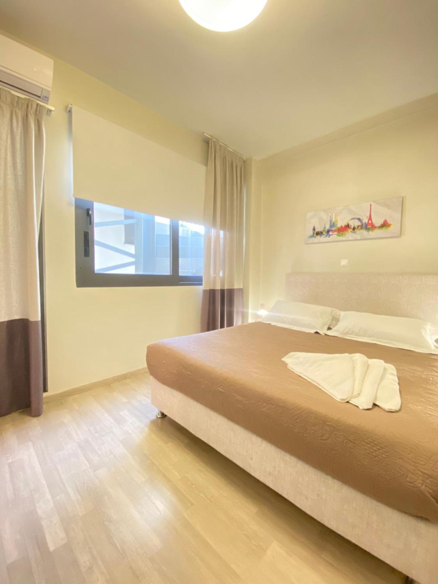 Tins Hotel City - Athen Eksteriør billede